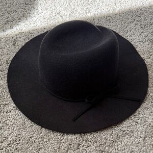 A Classy Chic Boutique Black Felt Hat